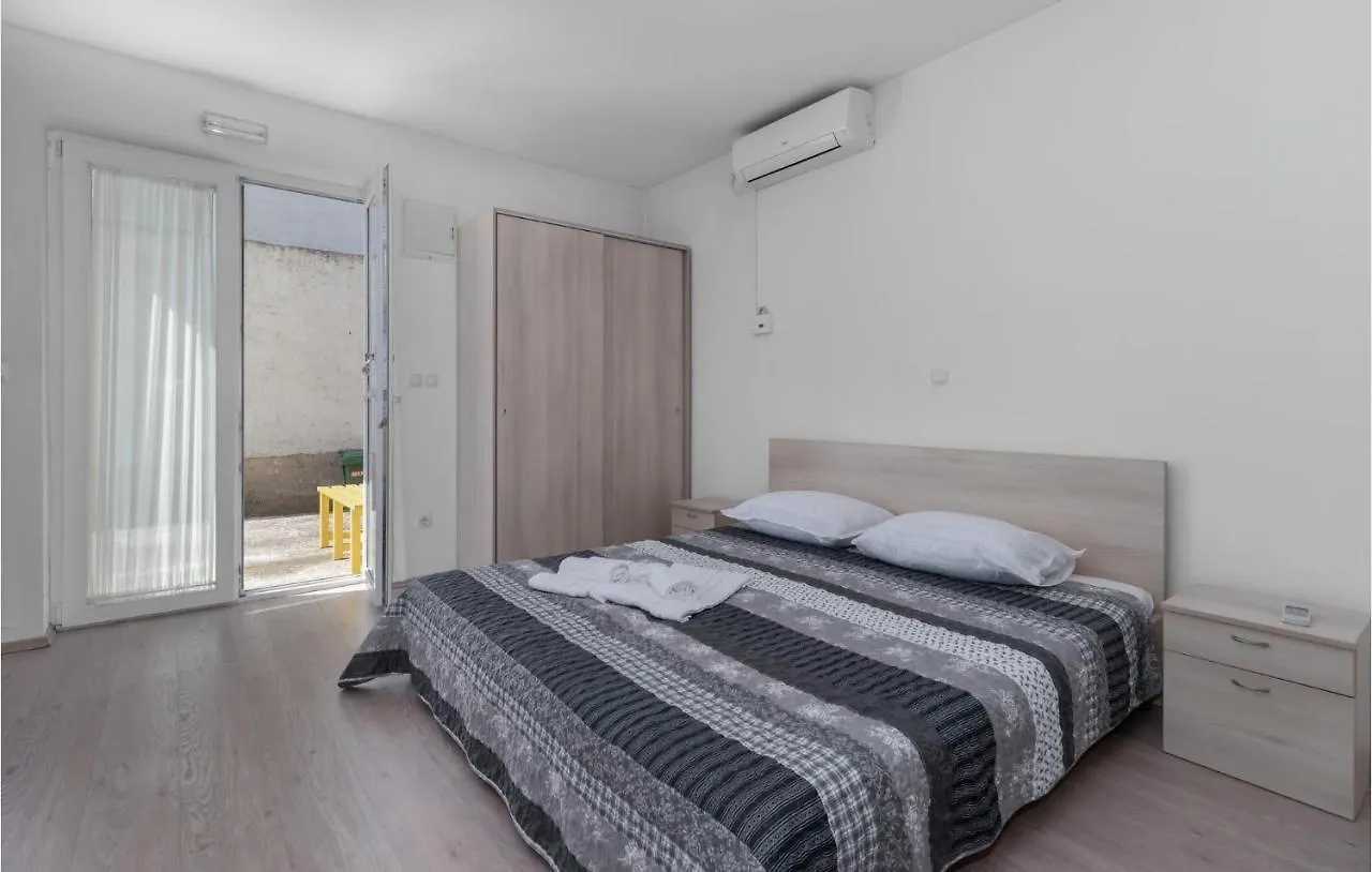 Gorgeous Apartment In Crikvenica With Wifi